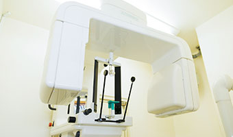歯科用CTスキャンを院内に導入